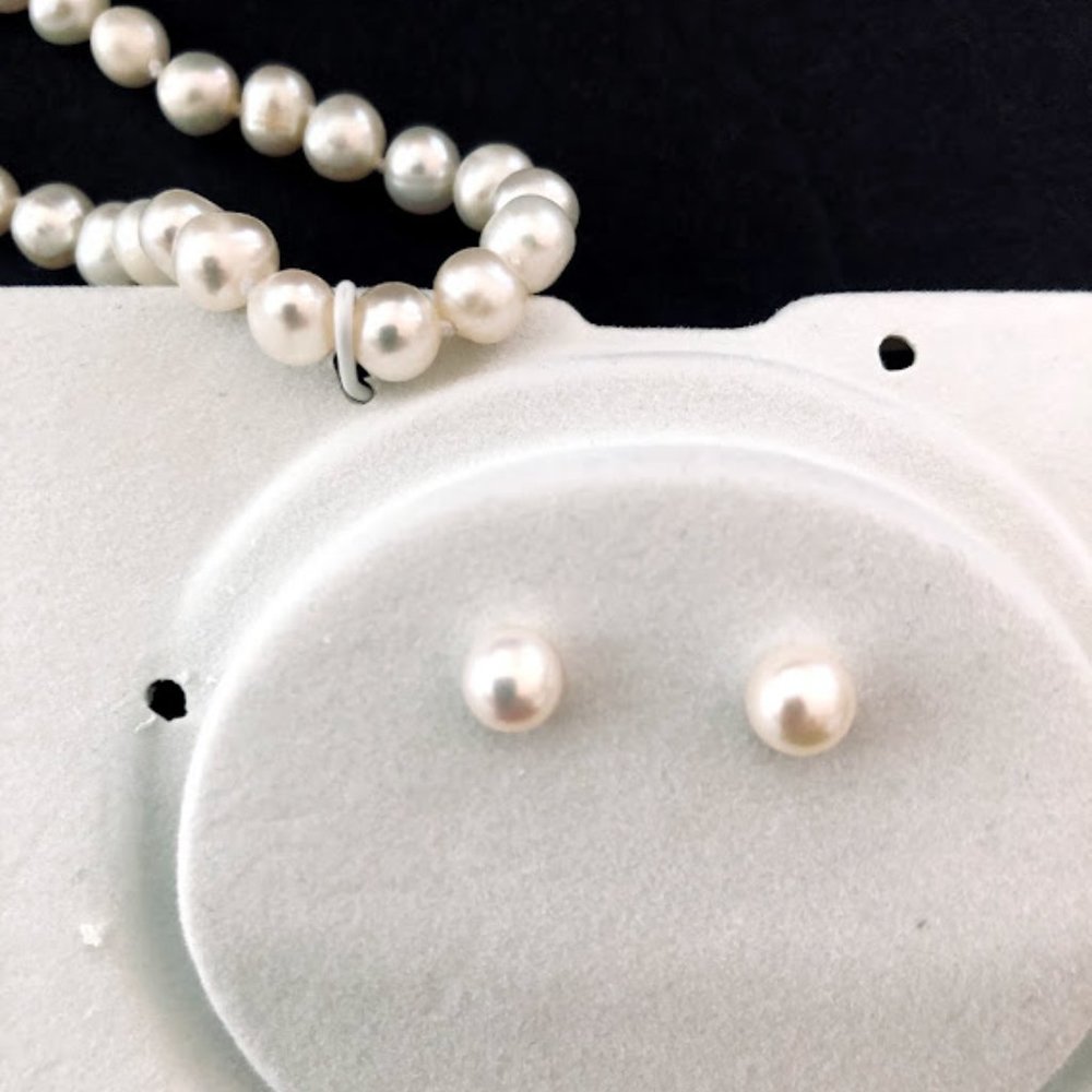 Freshwater Pearl Set: Necklace, Bracelet & Earring - Picture 4 of 10